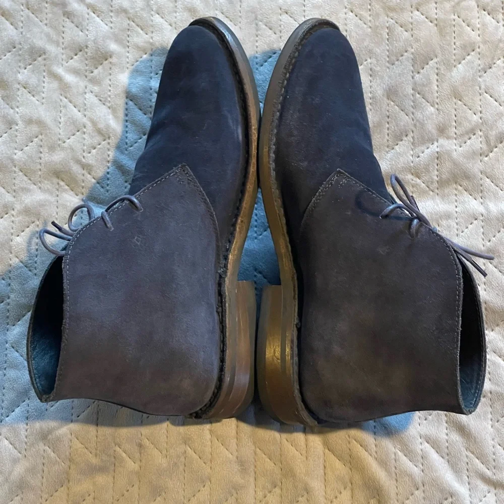 Thursday boot‎ co blue suede shoes men’s size 7.5 pre-owned condition